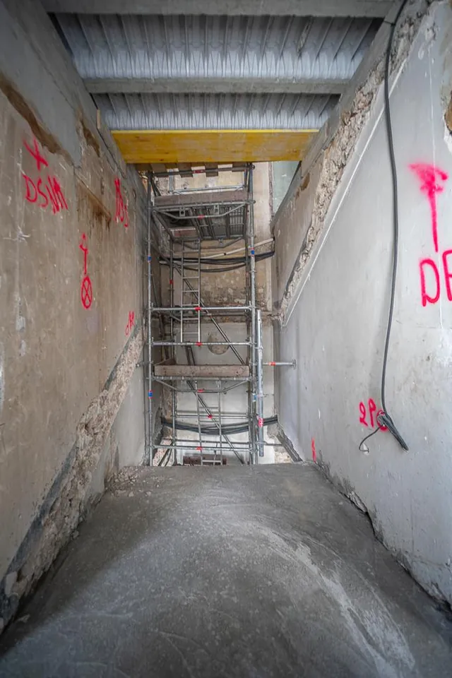 BARNES Cannes — the staircase, before the renovation