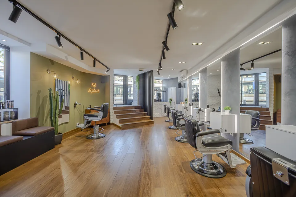KULT — le salon de coiffure, après les travaux