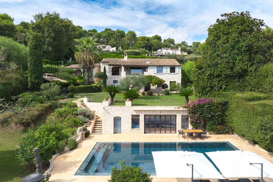 La Bastide — La bastide et ses jardins en terrasses