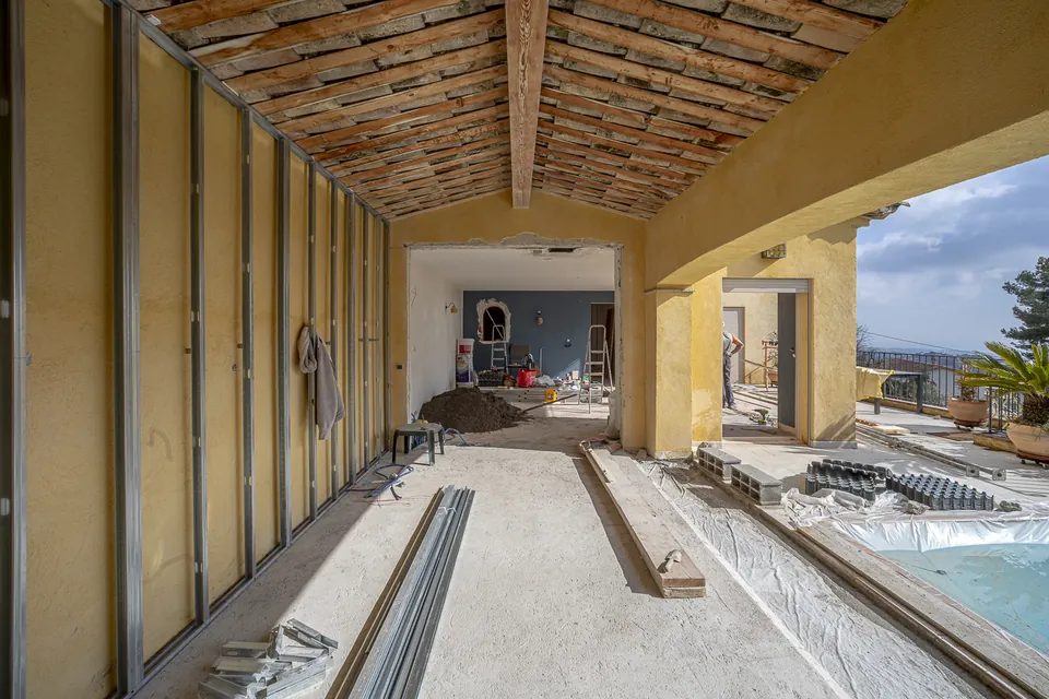 Villa Alba — the living room, before the works